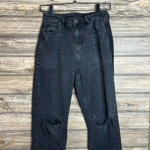 American Eagle Mom Straight Jean